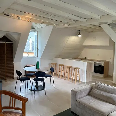 Duplex - - Family-friendly - Pyrenees & Castle *