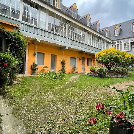 Duplex - - Family-friendly - Pyrenees & Castle شقة *